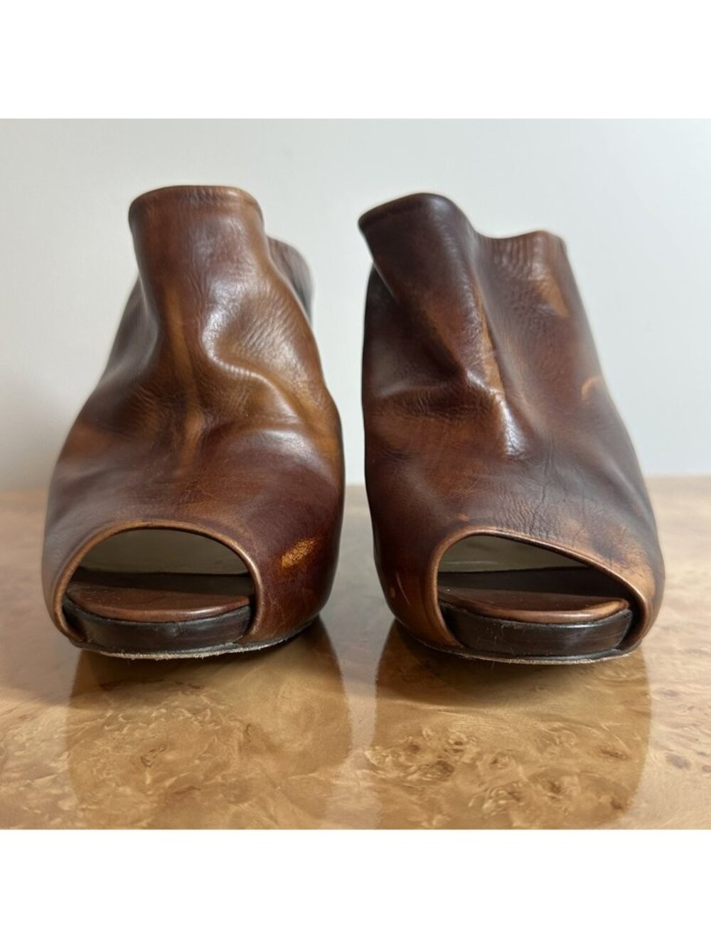 Stuart Weitzman Distressed Brown Leather Peep Toe Mules Size 41 Y2K High Heel - Picture 4 of 9